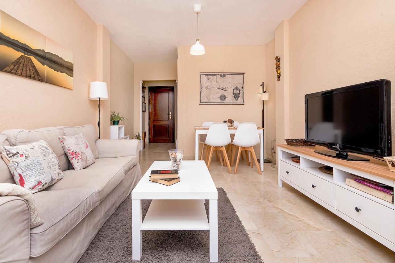 Апартаменты Sunshine Balcony- La Caleta Калета-де-Велес Экстерьер фото