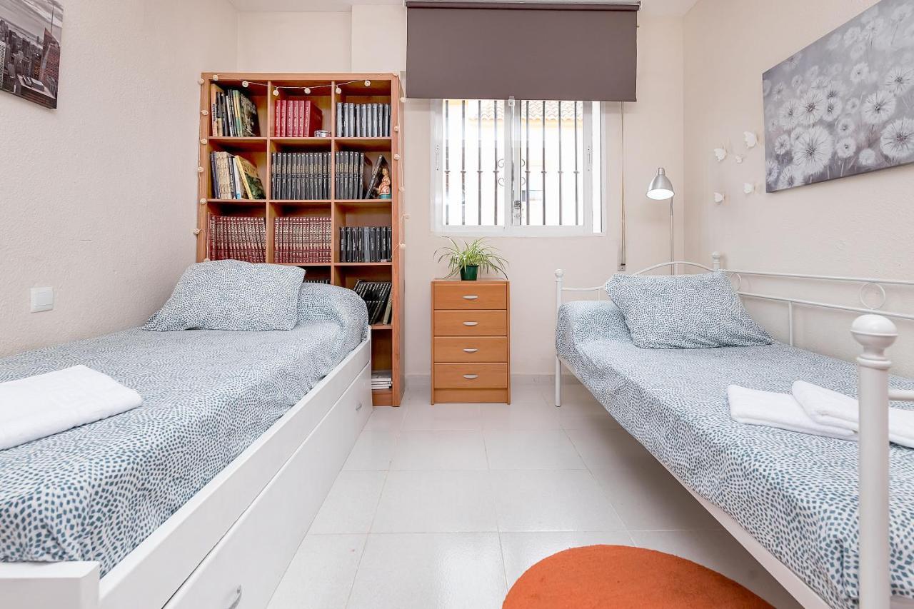 Апартаменты Sunshine Balcony- La Caleta Калета-де-Велес Экстерьер фото